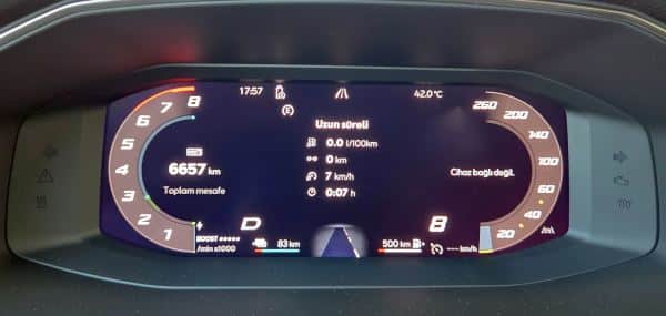 Seat Leon Hibrit gösterge tablosu