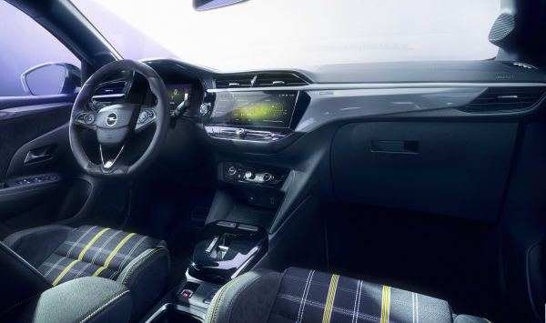 Yeni Opel Corsa GSE iç mekan