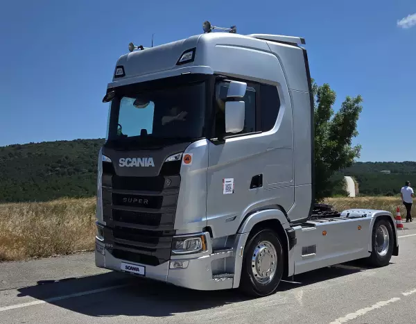 Scania 560S A4x2NB Sürüş